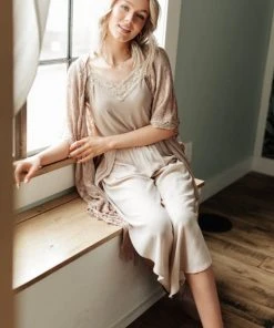 Ave Shops Spring Dream Pants In Sand Bottoms & Jeans