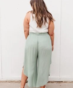 Ave Shops Spring Dream Pants In Green Bottoms & Jeans
