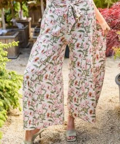 Ave Shops Starting To Bloom Pants In Ivory