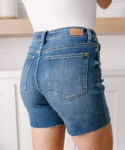 Ave Shops Straight Edge Dark Wash Shorts | Stylish Jeans Bottoms for Men & Women 32 Ave Shops Straight Edge Dark Wash Shorts Bottoms & Jeans