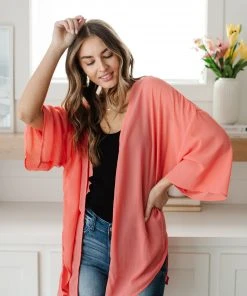 Ave Shops Strawberry Breeze Kimono