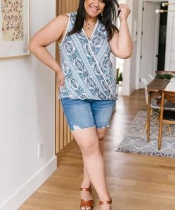 Ave Shops Clothing Streets Of Paris In Turquoise