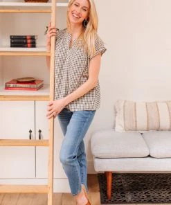 Ave Shops Sunshine Picnic Top - Stylish Short Sleeve Top for Women 21 Ave Shops Sunshine Picnic Top Clothing