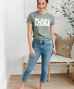 Ave Shops Suzie Mid-Rise Cuffed Capris Bottoms & Jeans