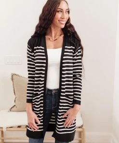 Ave Shops Swift Stripes Pocket Cardigan In Black & White Clothing