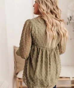 Ave Shops Jessica Swiss Dot Top In Sage