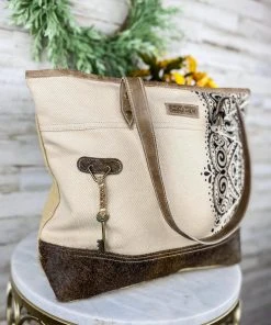 Sixtease Tan Emblem Tote Handbag Handbags & Wallets