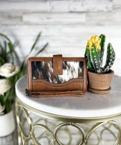 Trenditions Handbags & Wallets Teagan Cowhide Wallet