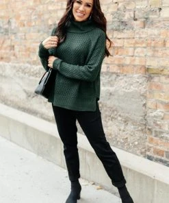Ave Shops The Kelsey Sweater In Hunter Green