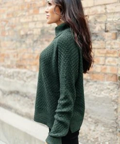 Ave Shops The Kelsey Sweater In Hunter Green