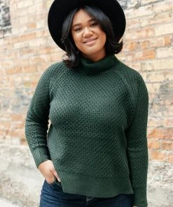Ave Shops The Kelsey Sweater In Hunter Green