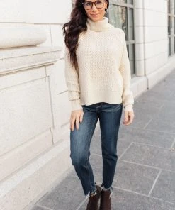 Ave Shops The Kelsey Sweater In Ivory