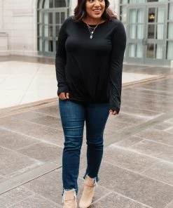 Ave Shops Clothing Twist And Shout Top In Black