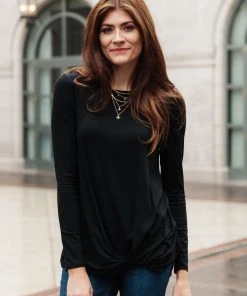 Ave Shops Clothing Twist And Shout Top In Black