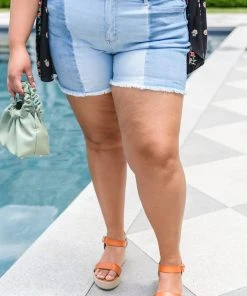 Ave Shops Two-Toned Shorts New Arrivals