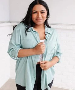 Ave Shops Unwavering Confidence Blouse In Light Blue