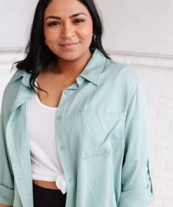 Ave Shops Unwavering Confidence Blouse In Light Blue