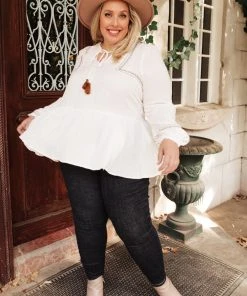 Ave Shops Villager Dotted Top Clothing