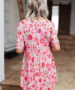 Ave Shops Vintage Daisies Dress In Pink