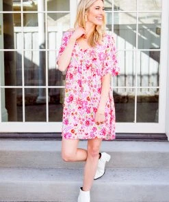 Ave Shops Vintage Daisies Dress In Pink