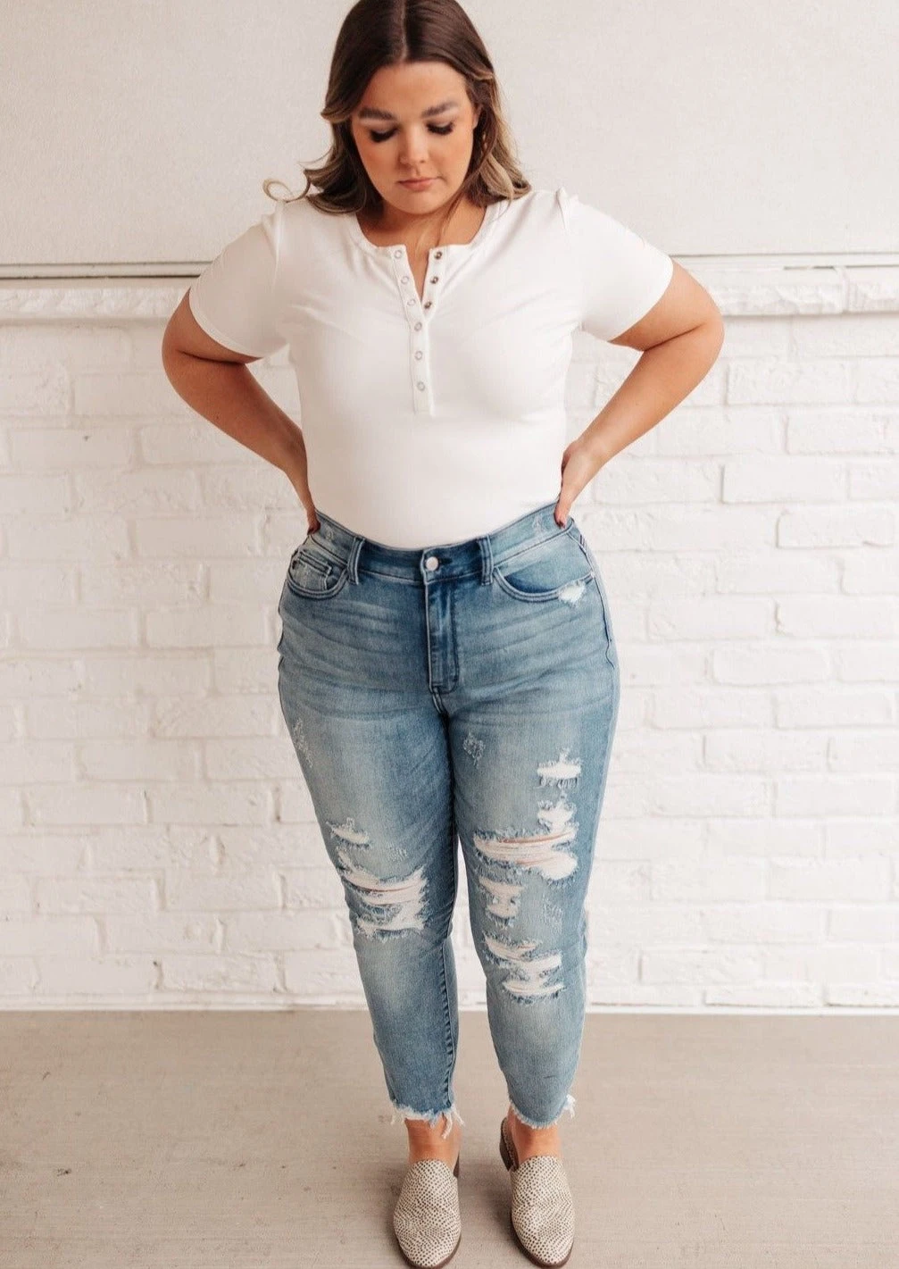 Ave Shops Washed Winter Skies Jeans - Stylish & Comfortable Bottoms for Women 4 Ave Shops Bottoms & Jeans Washed Winter Skies Jeans