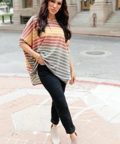 Ave Shops Clothing Weekend Wonder Top In Olive Multi