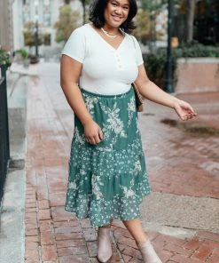 Ave Shops Zoe Floral Middi Skirt in Hunter Green | Stylish Women's Dresses & Jumpsuits 25 Ave Shops Zoe Floral Middi Skirt In Hunter Green Dresses, Rompers, Jumpsuits