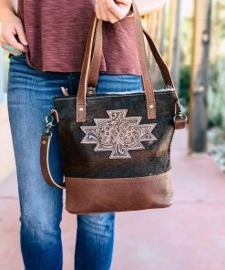 American Darling Cowhide & Floral Tooled Concealed Carry Crossbody Handbag [Style B] Handbags & Wallets