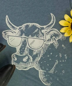 The Cinchy Cowgirl Clothing Heather Slate Cool Cow Side Short Sleeve Tee