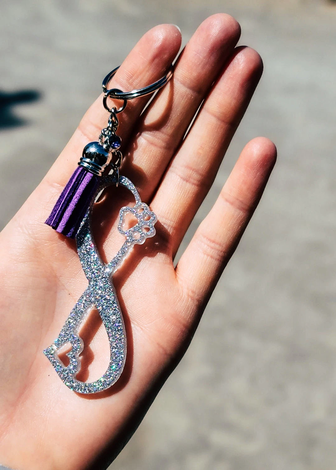 Cinchy Cowgirl Holographic Silver Pawprint Infinity Keychain - Unique Resin Gift 3 The Cinchy Cowgirl Holographic Silver Pawprint Infinity Keychain