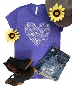 The Cinchy Cowgirl Clothing Corinthians 16:14 Rose Heart Lapis Short Sleeve Graphic Tee