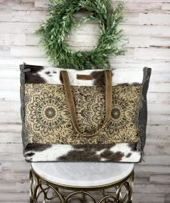 Sixtease Mandala Cowhide Weekender Bag