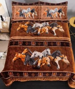 Shiloh QUEEN Size Borrego Horse Collage Comforter Set